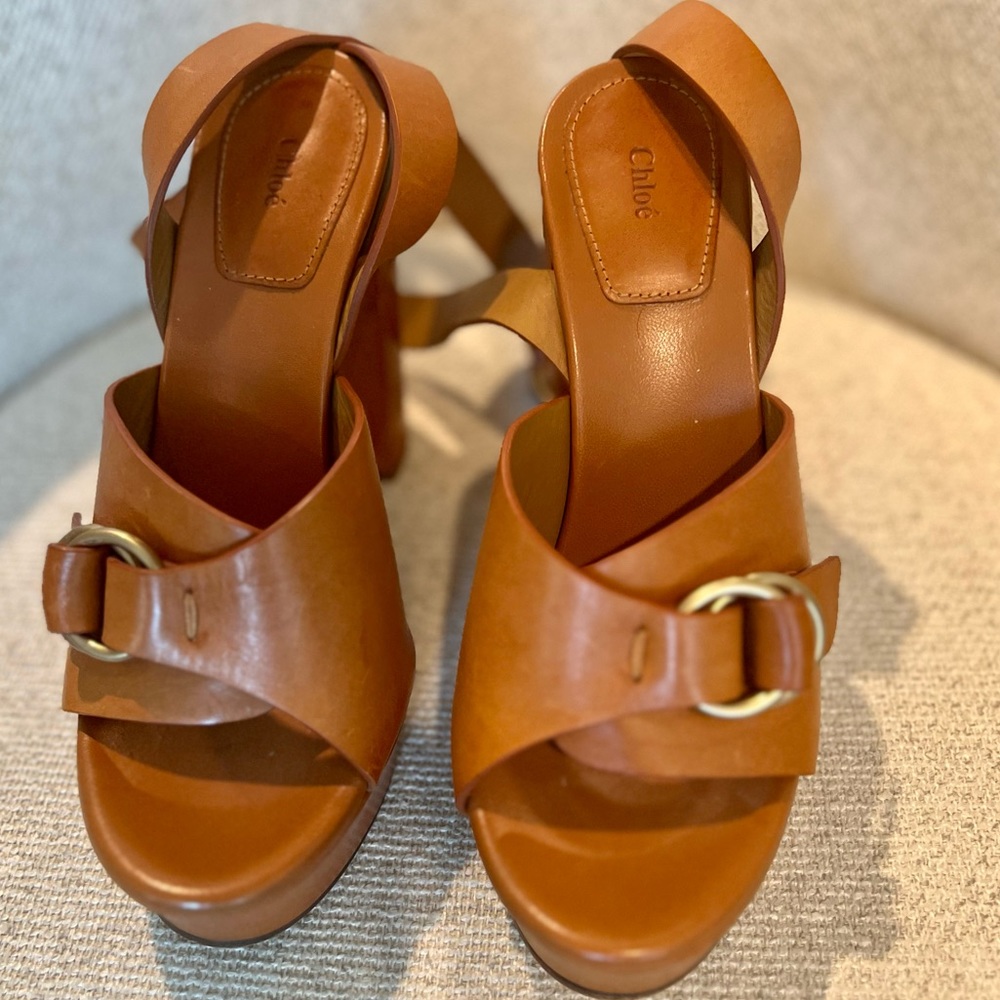 Chloé Leather Platform Sandals with Buckle
